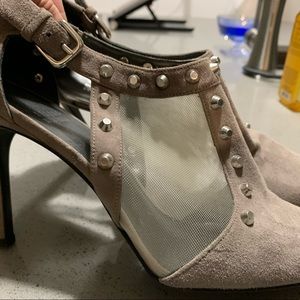 Stuart Weitzman spiked pump